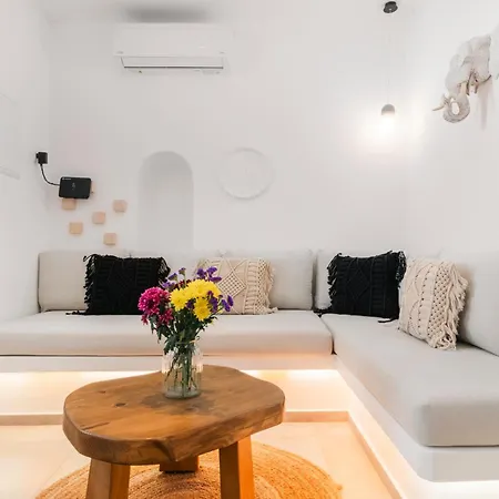 August Mykonos * Mykonos Town